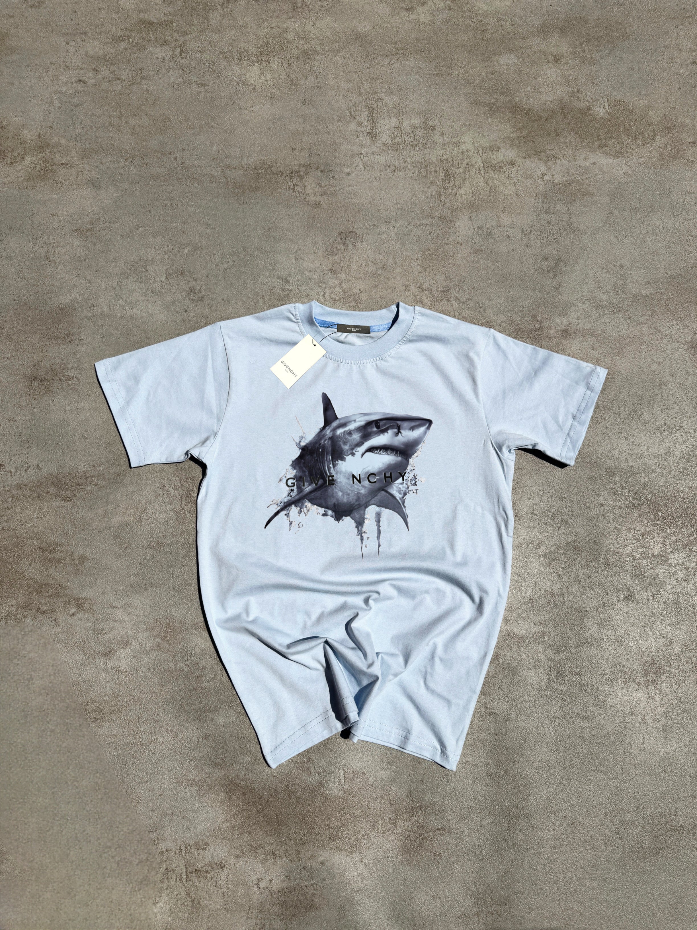 Camiseta Givenchy
