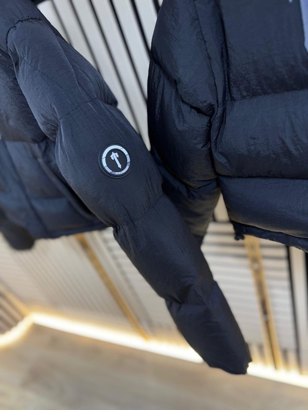 Abrigo Trapstar Negro Mujer