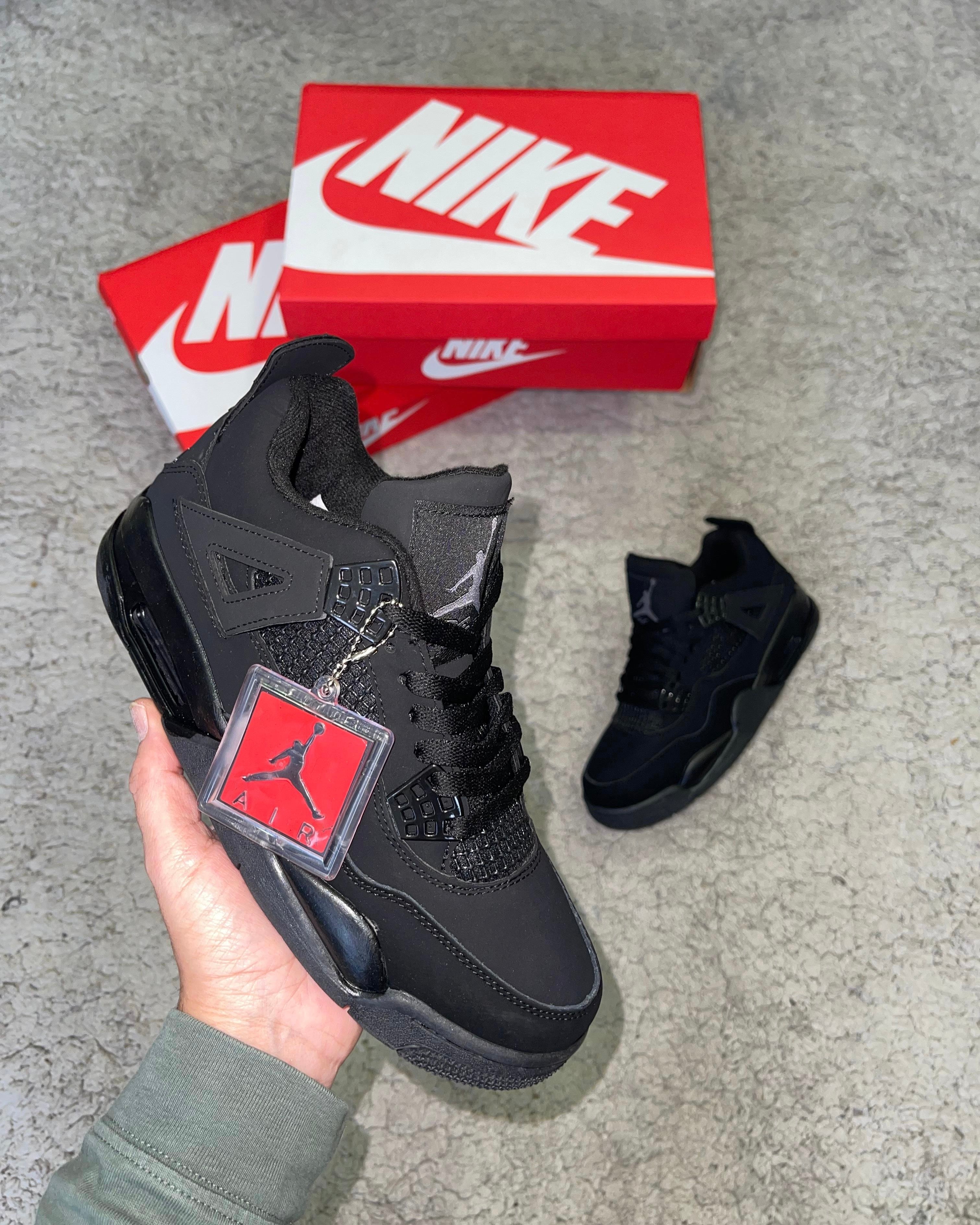 Jordan 4 Black cat