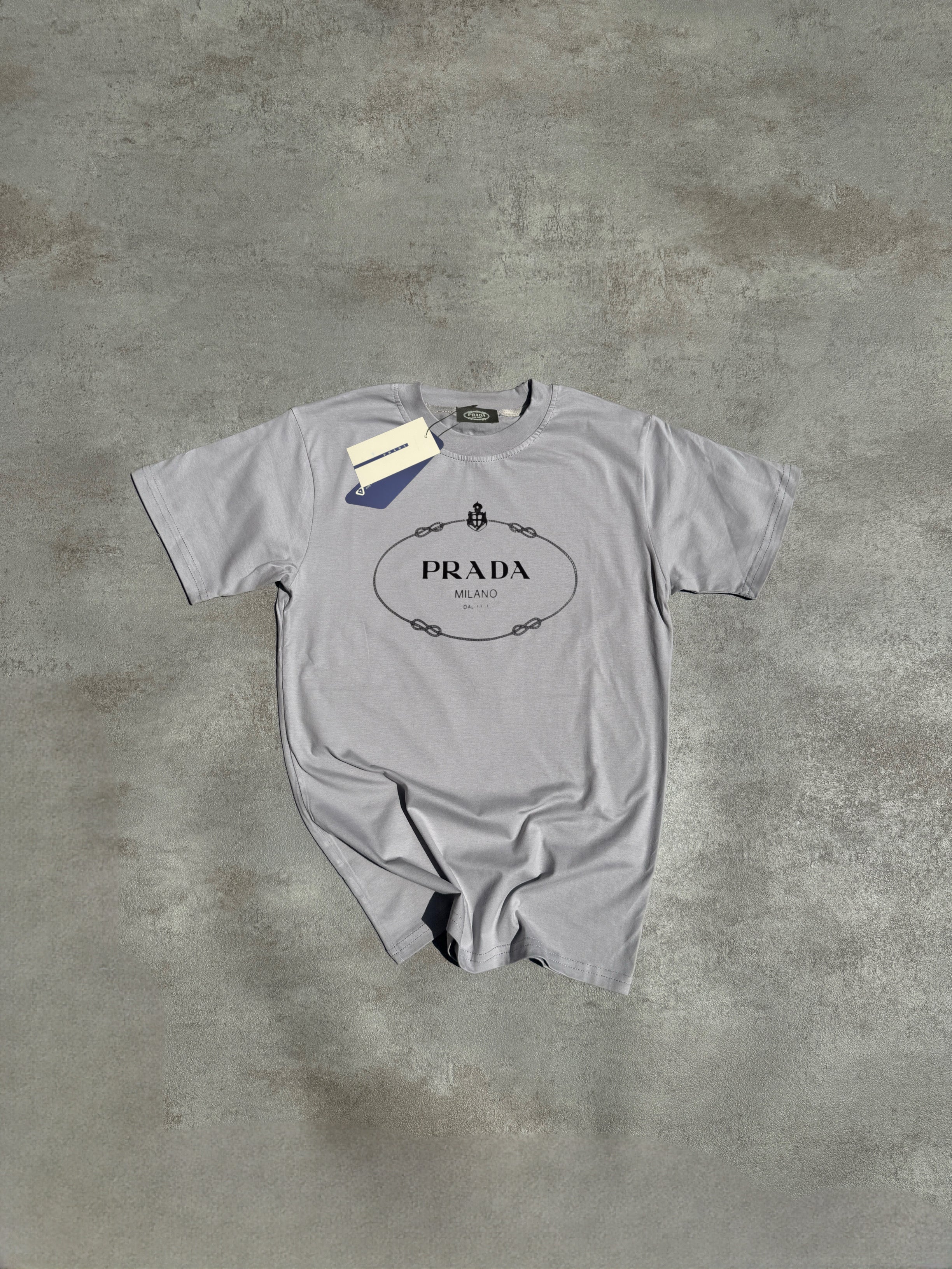 Camiseta Prada