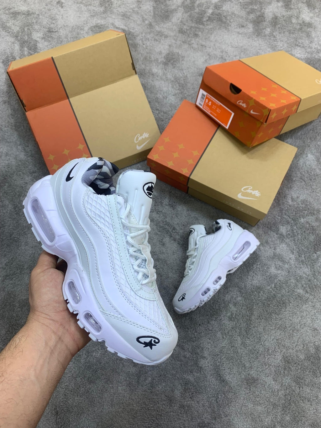 Air Max 95 x Corteiz Blancas