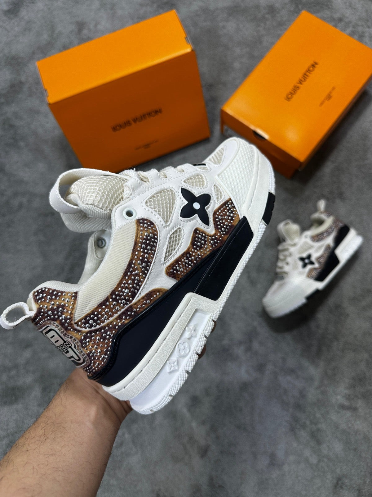 Louis Vuitton Skate Beige y Marrones
