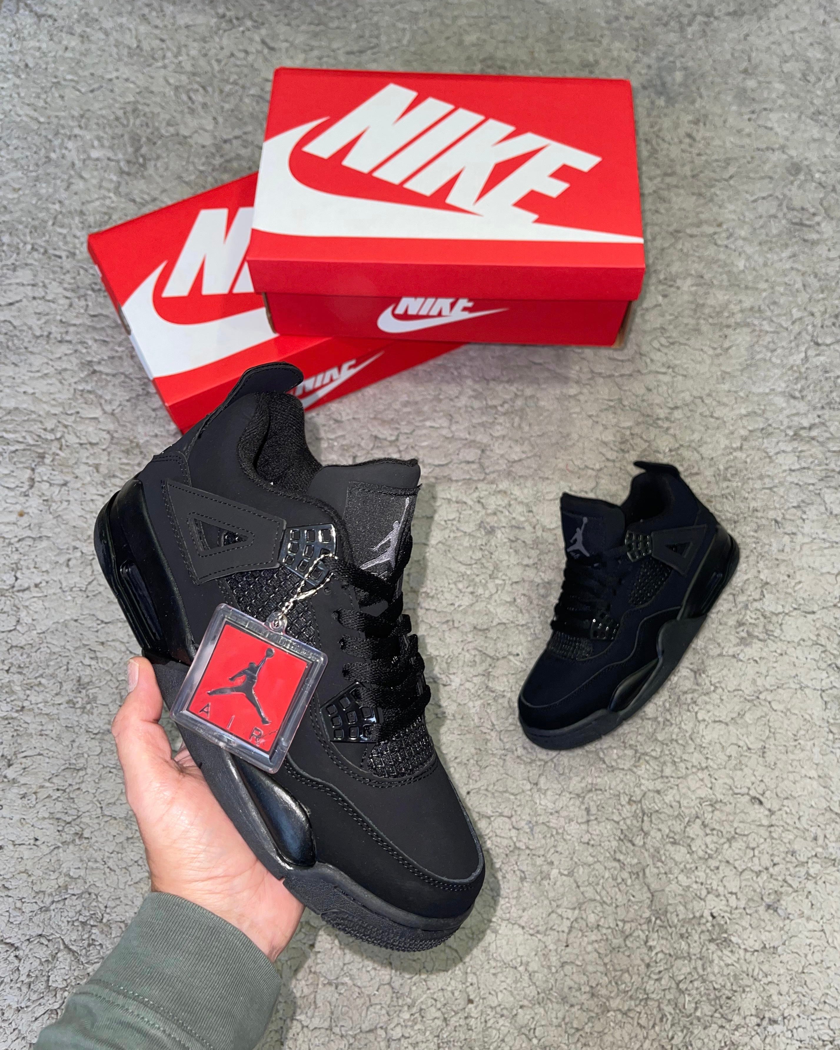 Jordan 4 Black cat