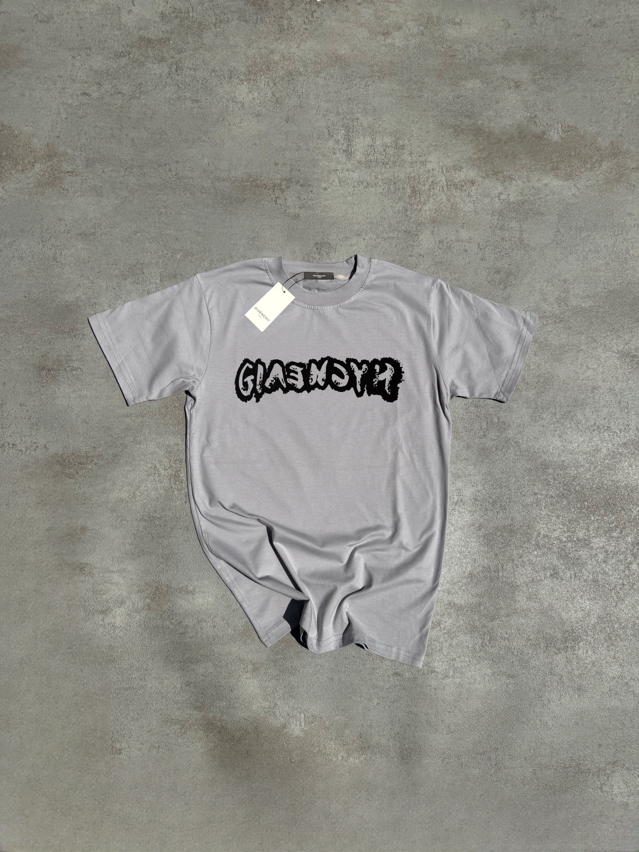 Camiseta Givenchy
