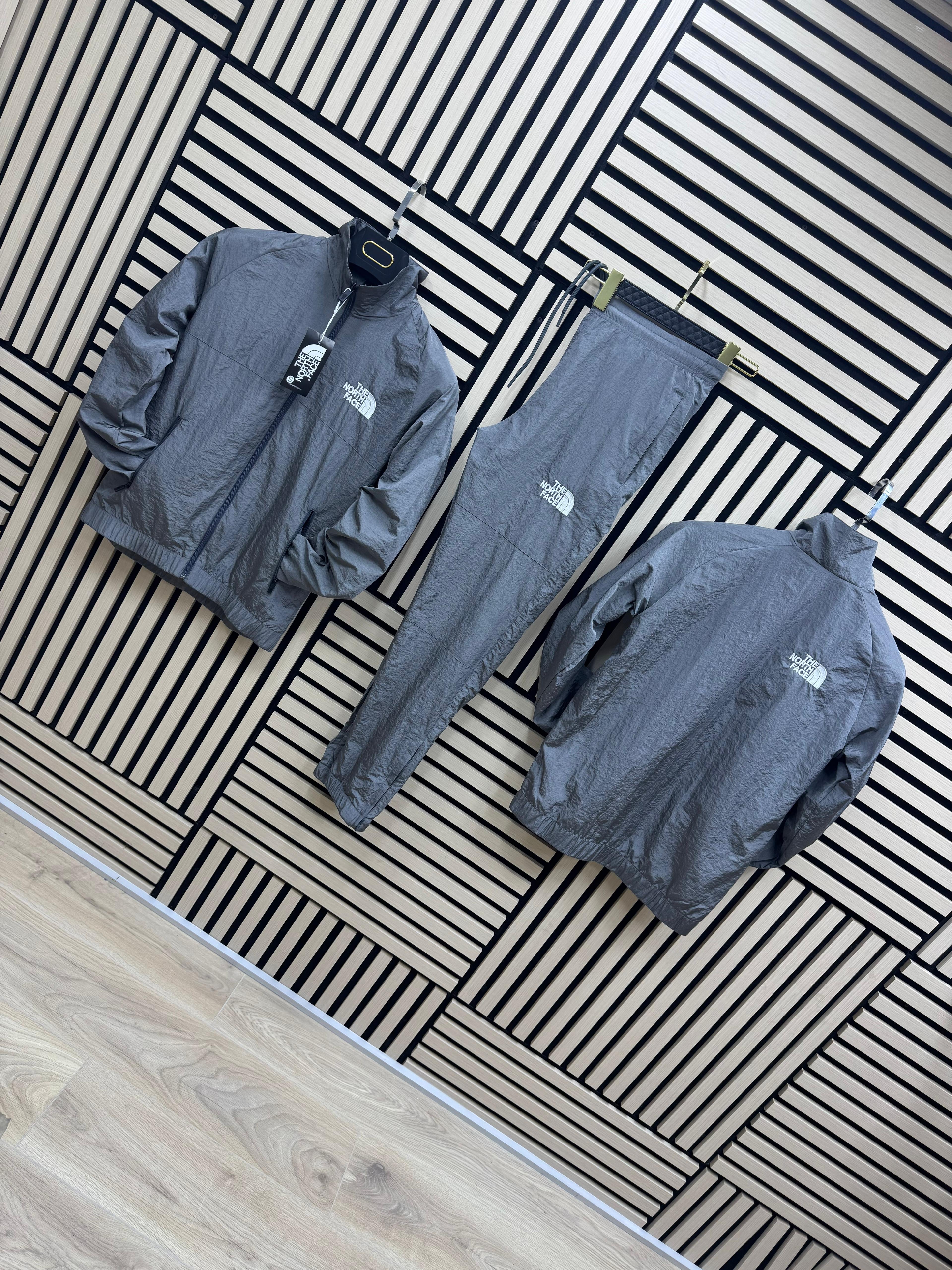 Chandal The North Face Gris