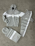 Chandal Nike Gris
