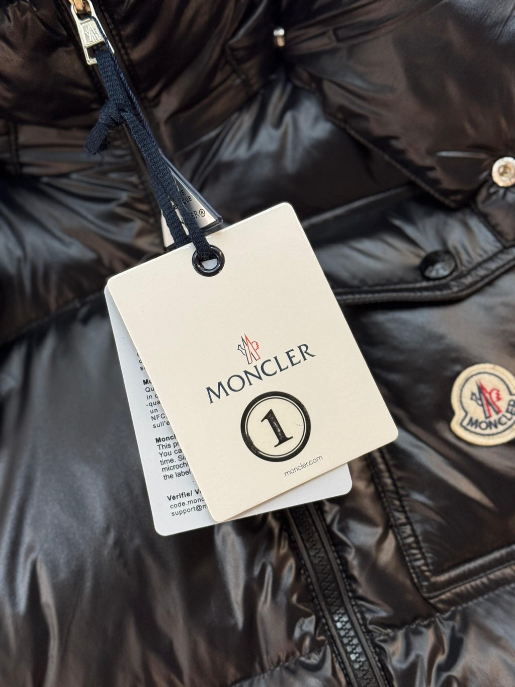 Abrigo Moncler Negro