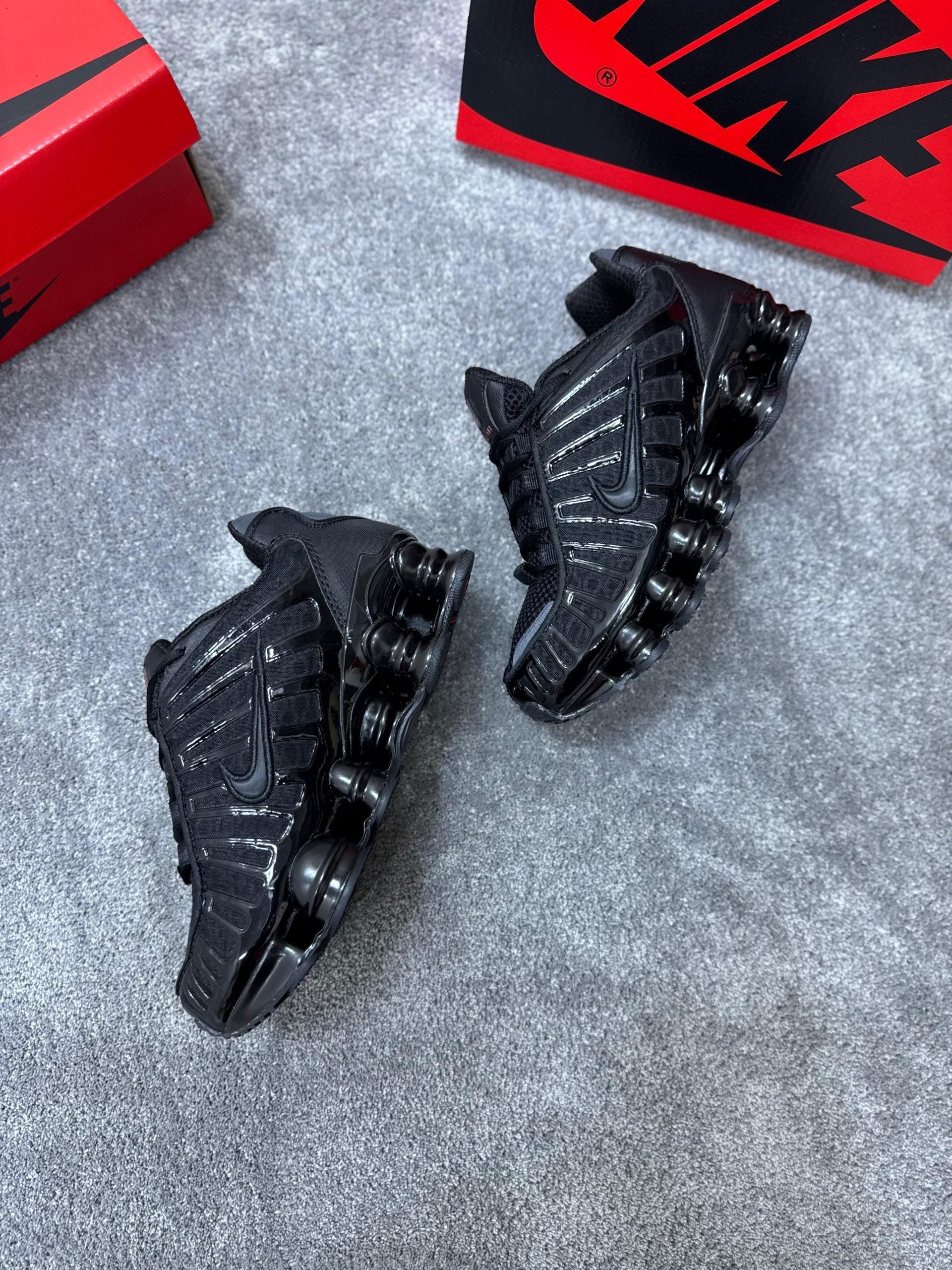 Nike Shox Negras