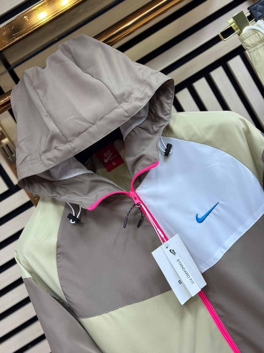 Chandal Nike Marrón