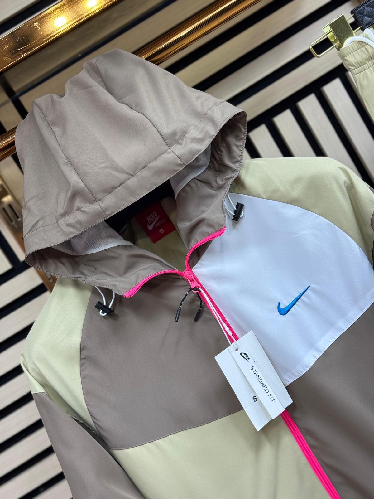 Chandal Nike Marrón