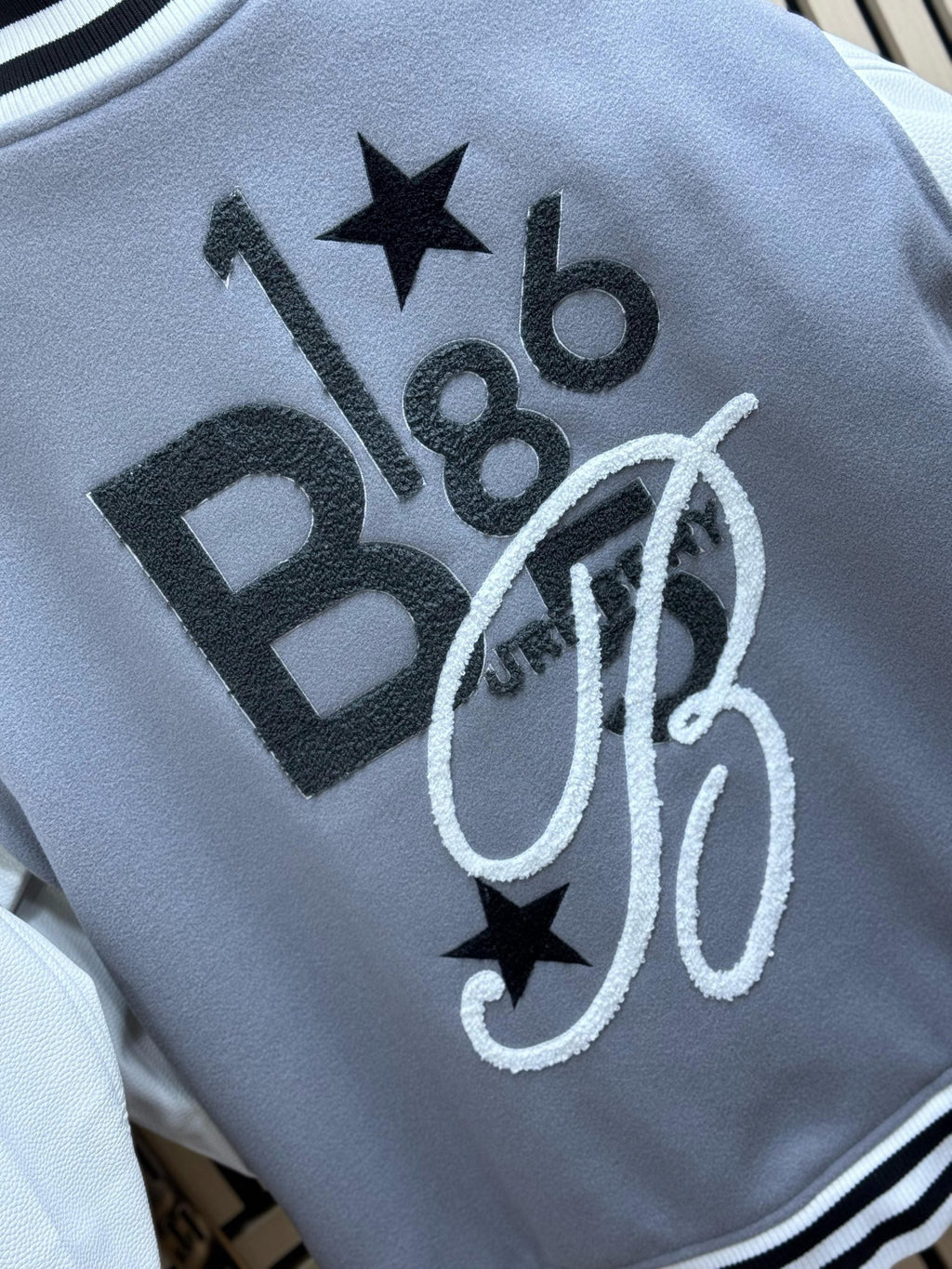 Chaqueta Burberry Gris