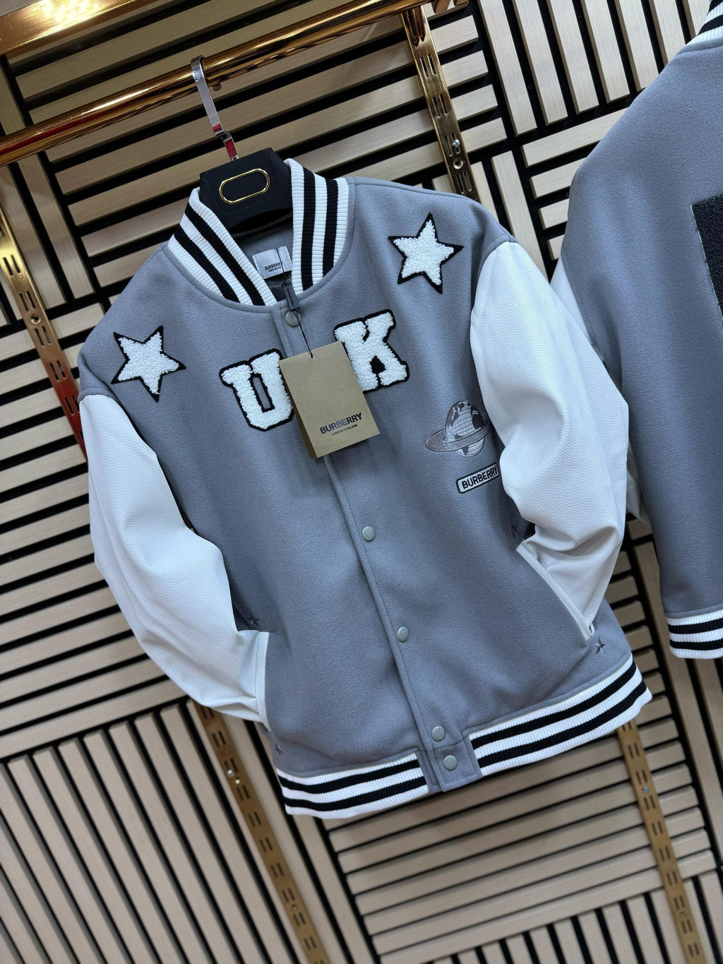 Chaqueta Burberry Gris