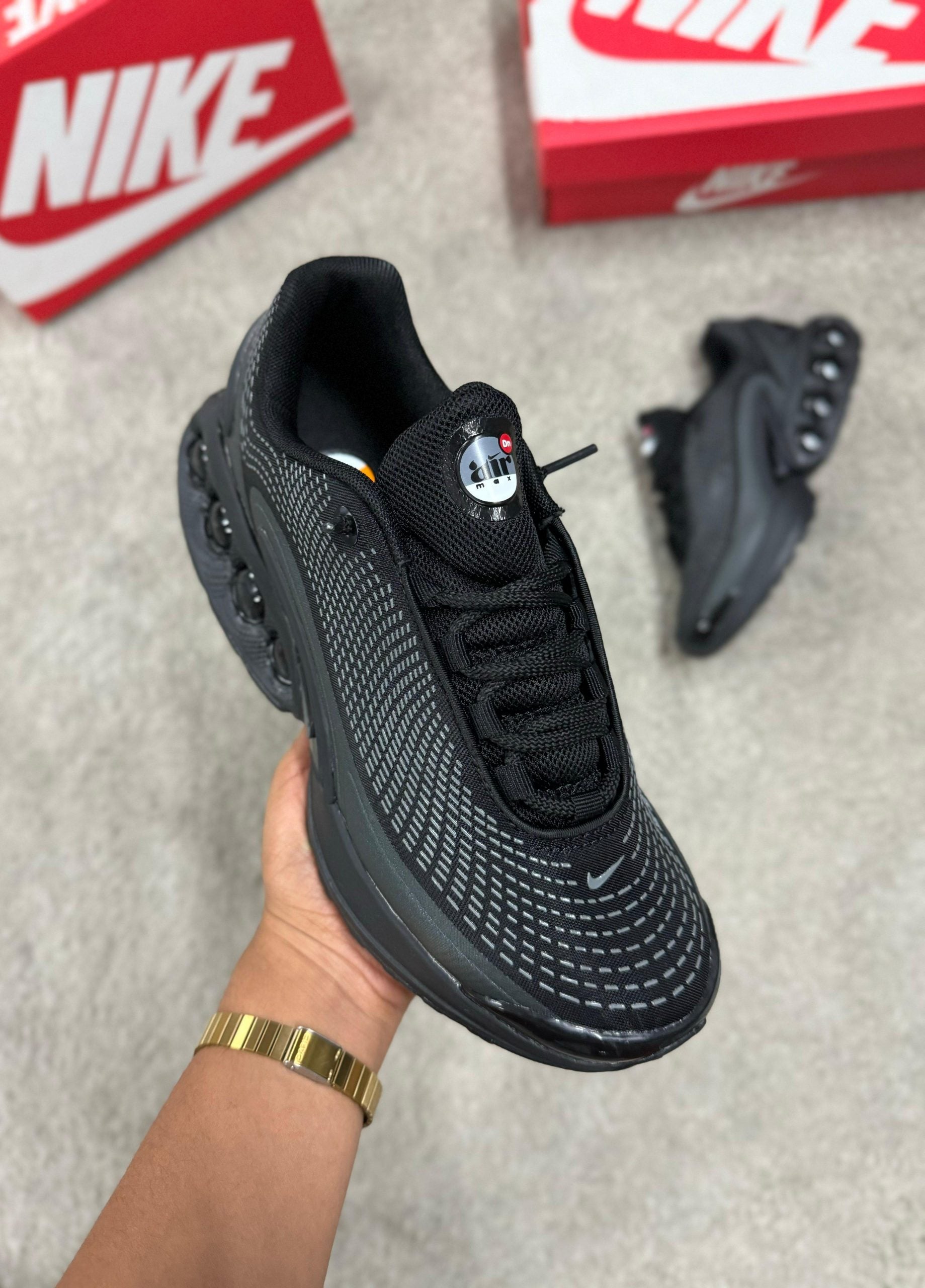 Air Max DN Negras