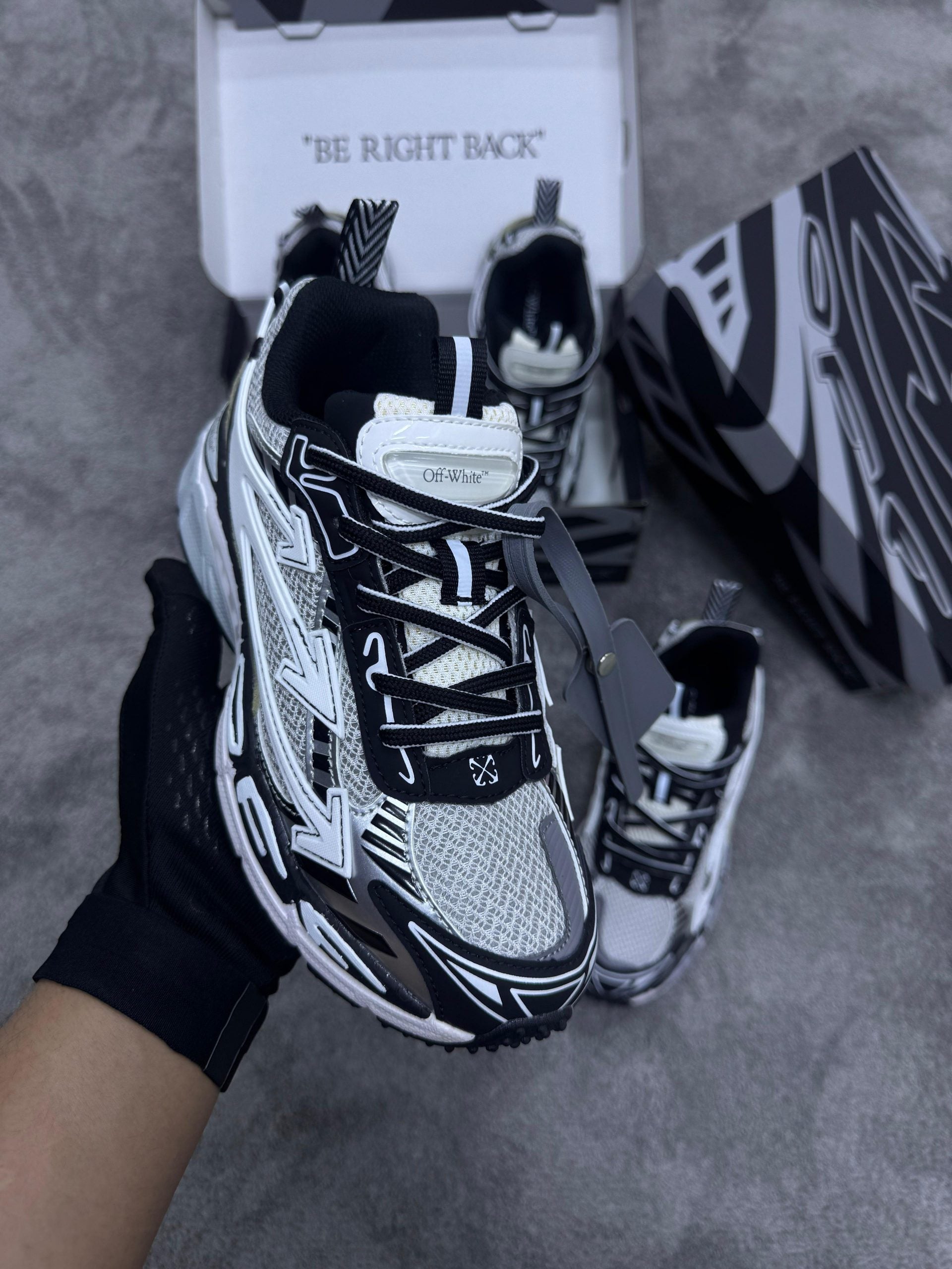 Off-White Be Right Negras/Plata