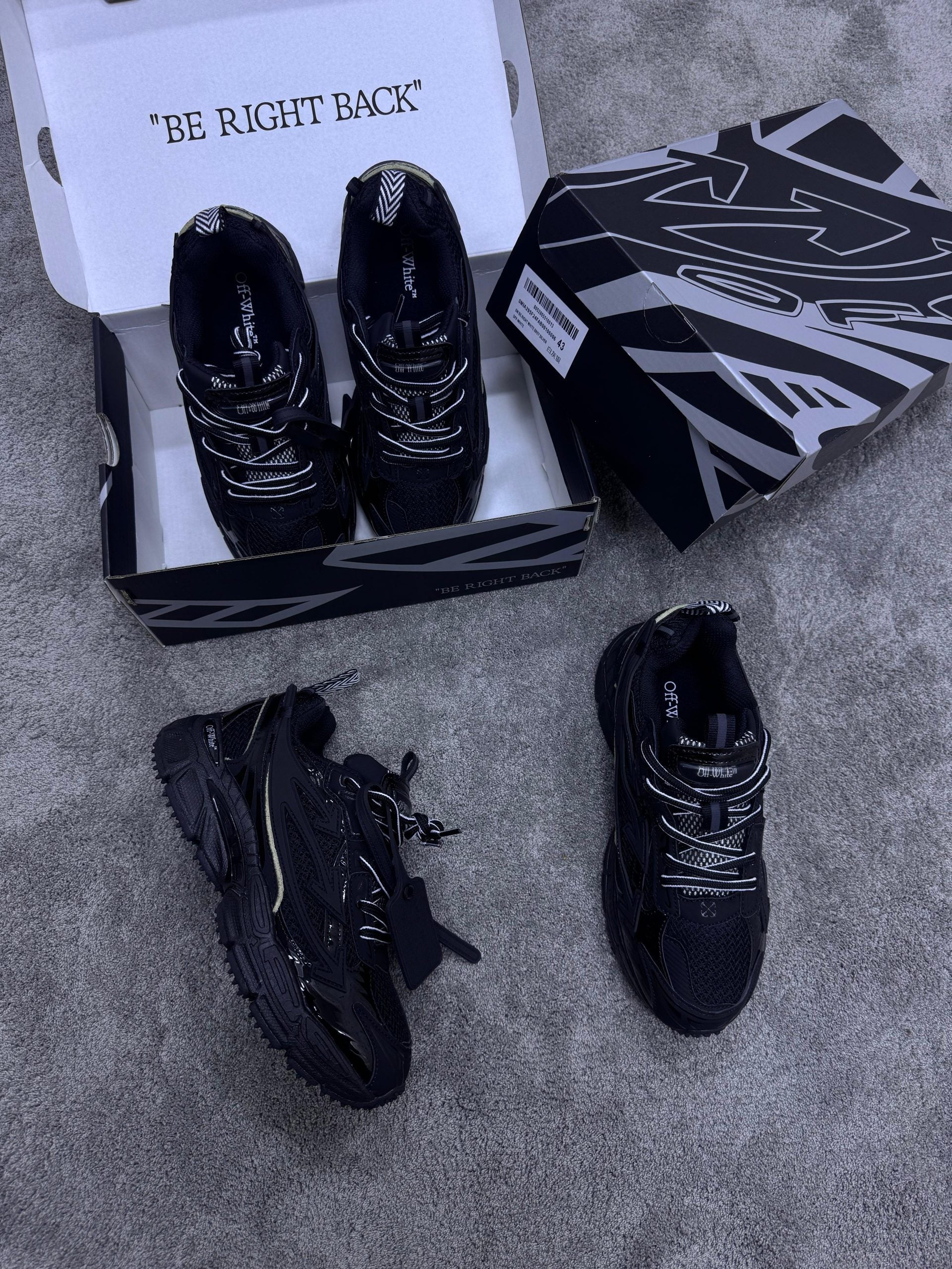 Off-White Be Right Negras