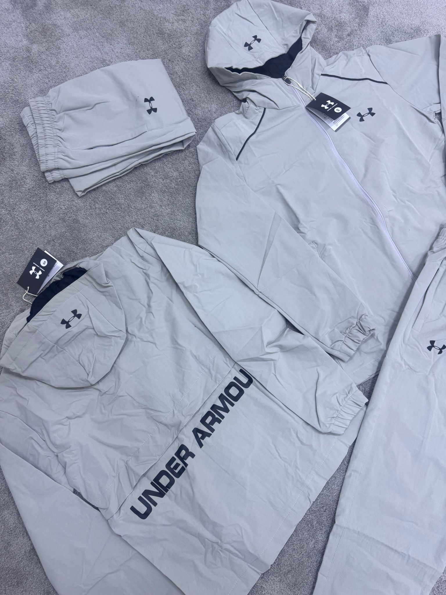 Chándal Under Armour Gris