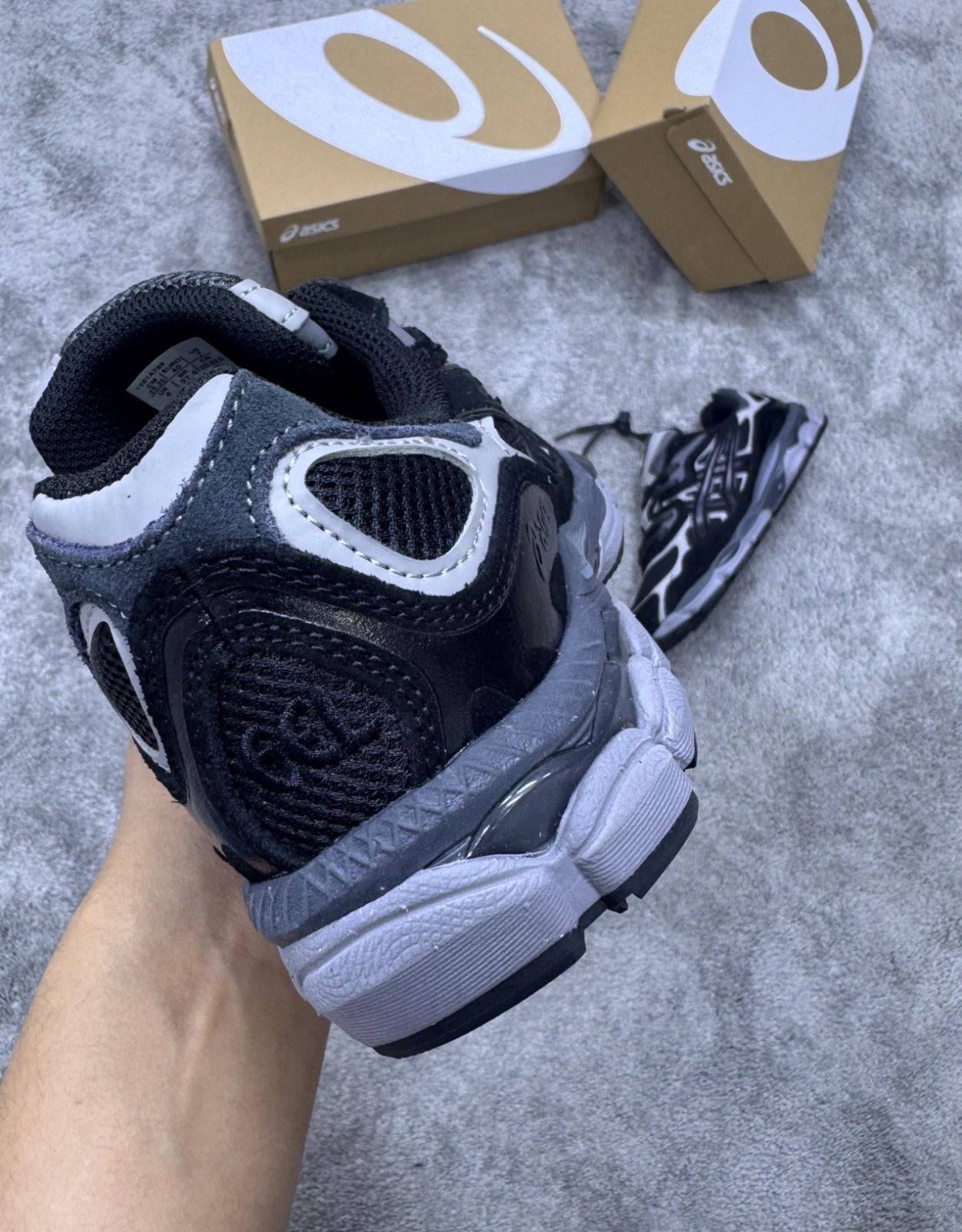 Asics GEL-NYC Negras