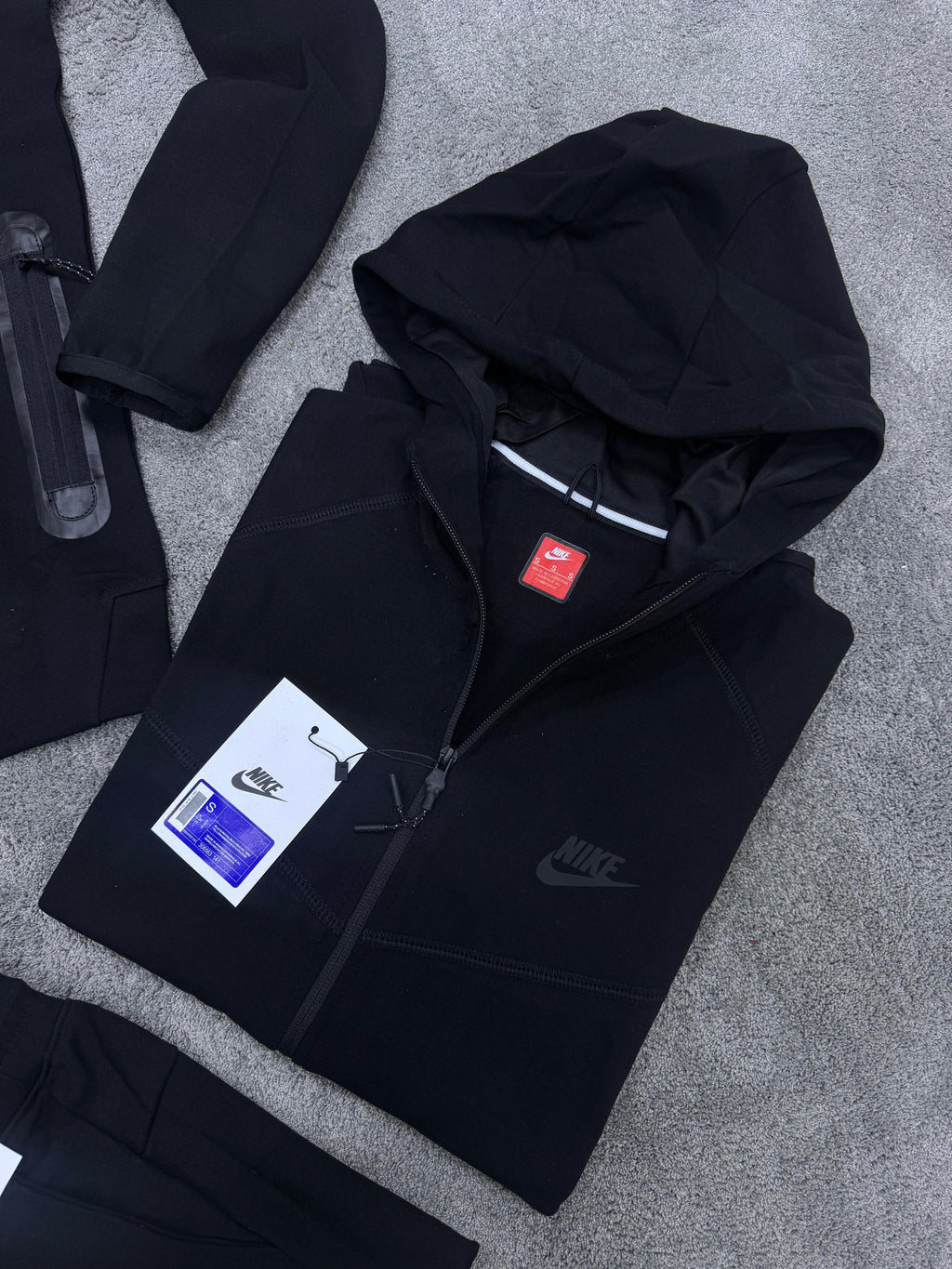 Chandal Nike Tech Negro