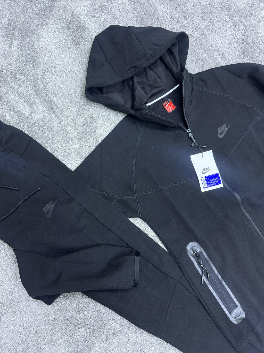 Chandal Nike Tech Negro