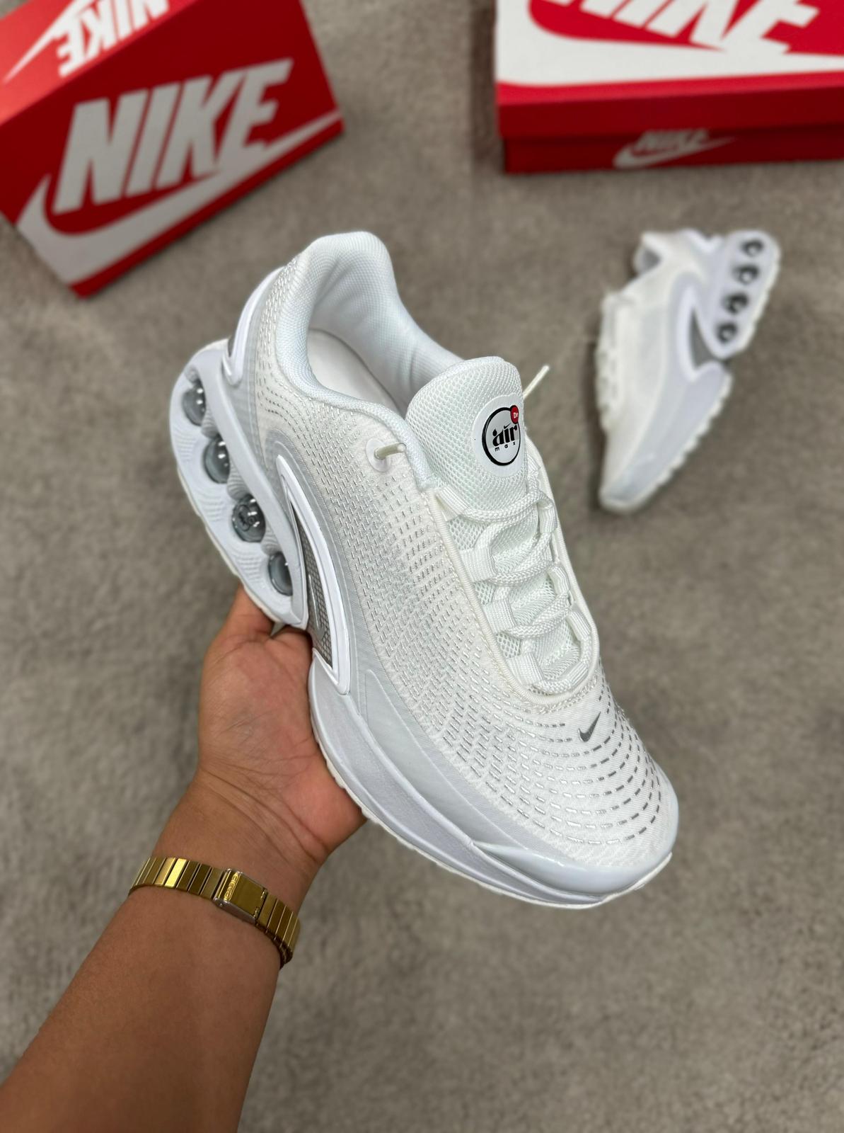 Air Max DN Blancas