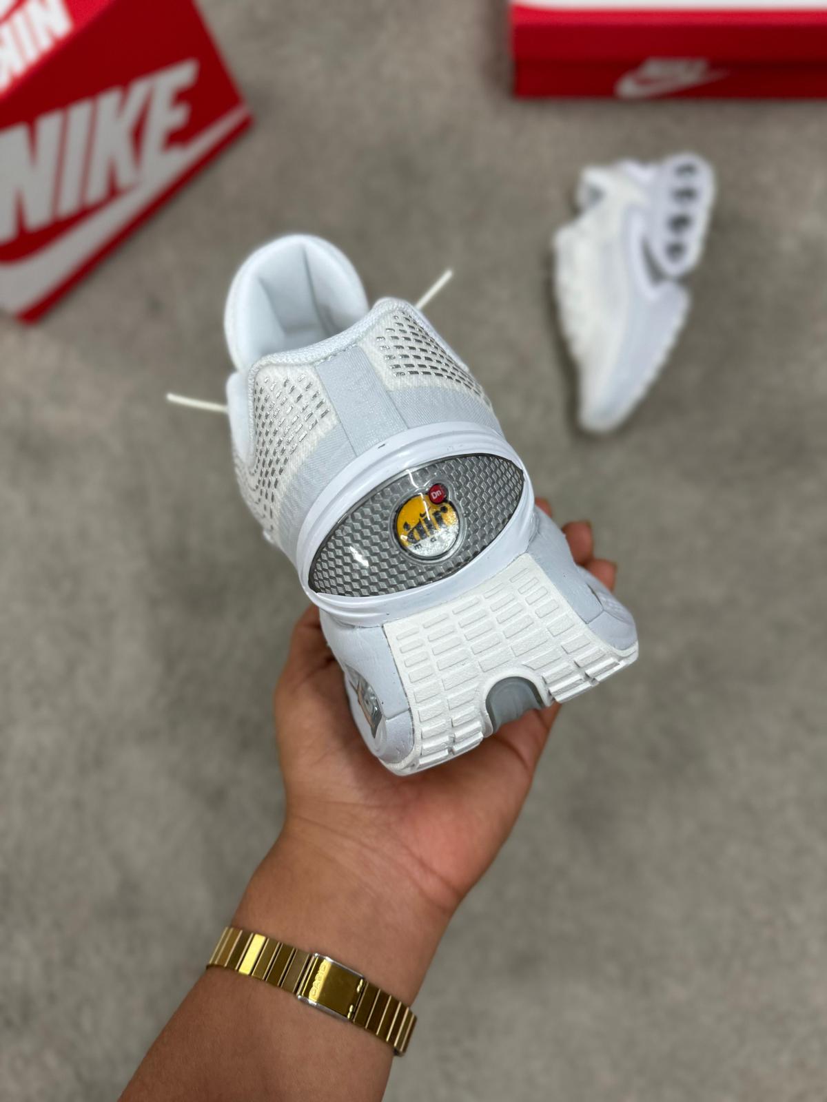 Air Max DN Blancas