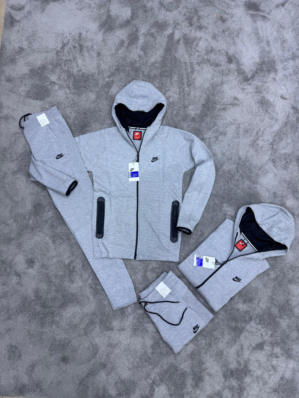 Chandal Nike Tech Gris