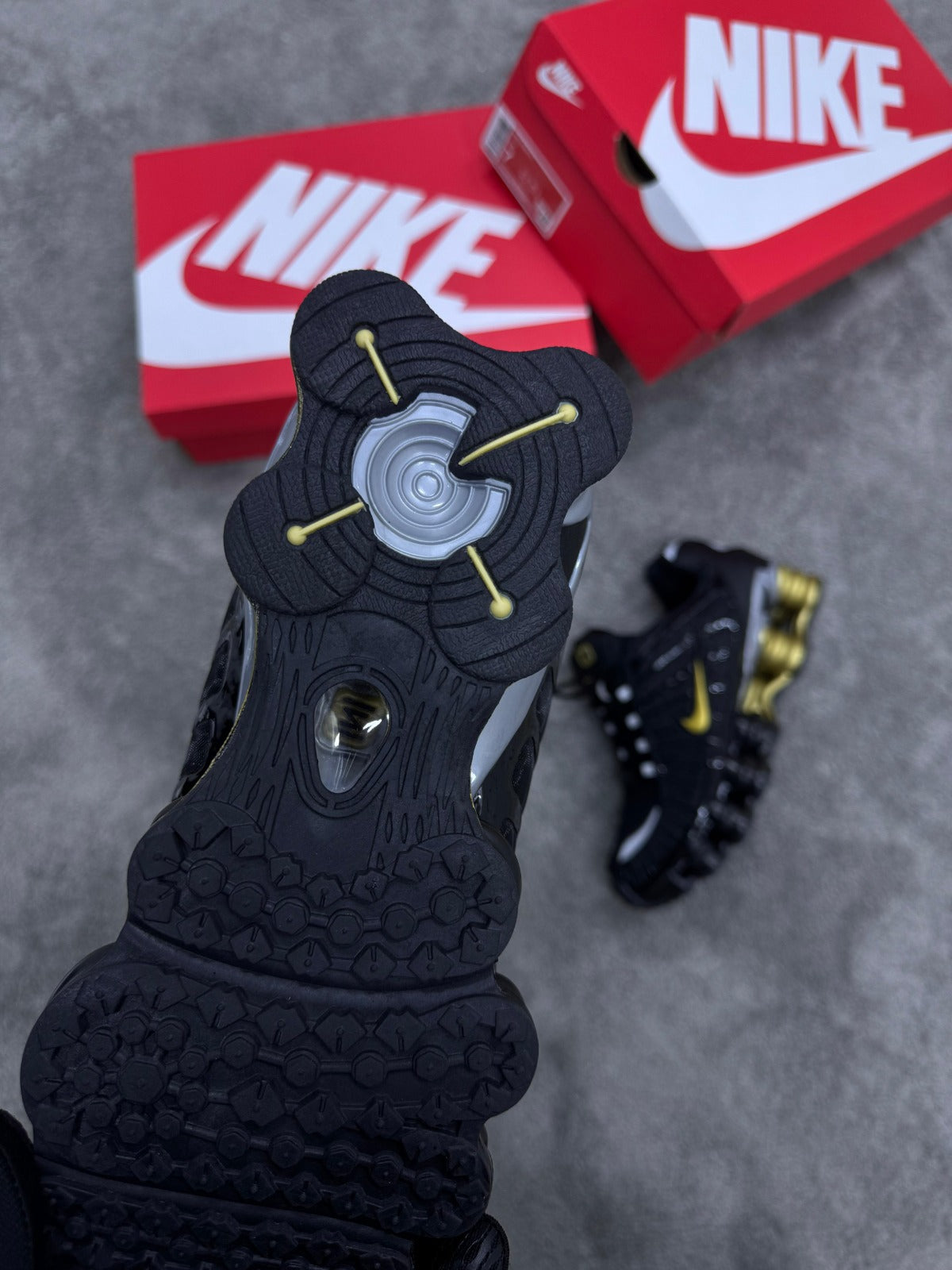 Nike SHOX TL Doradas