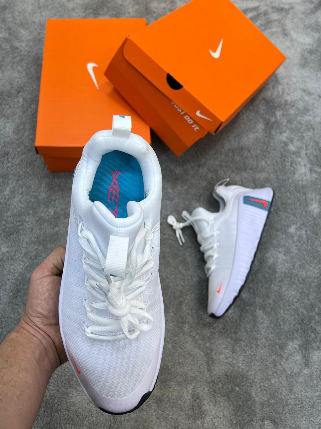 Nike Free Metcon Blancas