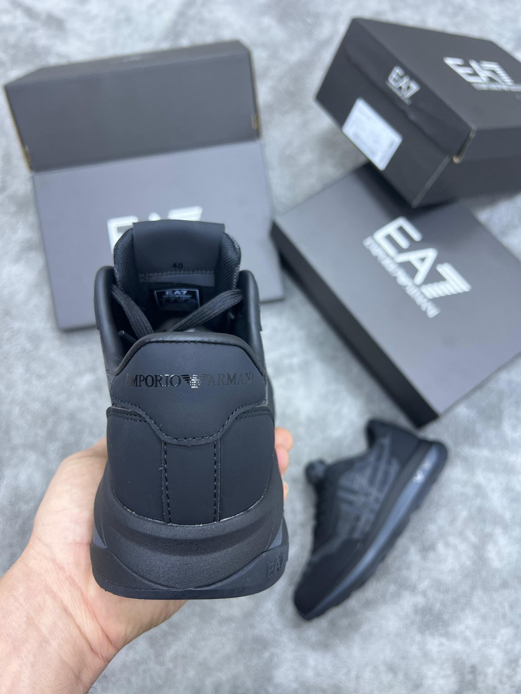 Emporio Armani Negras