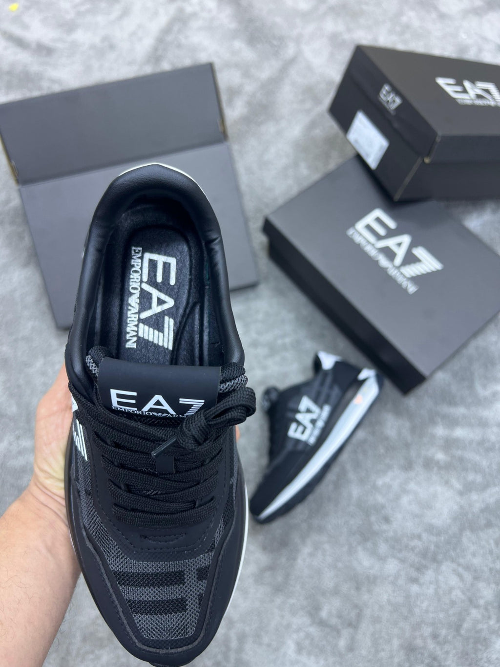 Emporio Armani Negras/Blancas