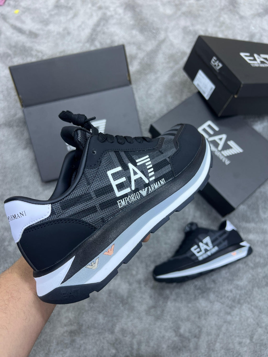 Emporio Armani Negras/Blancas