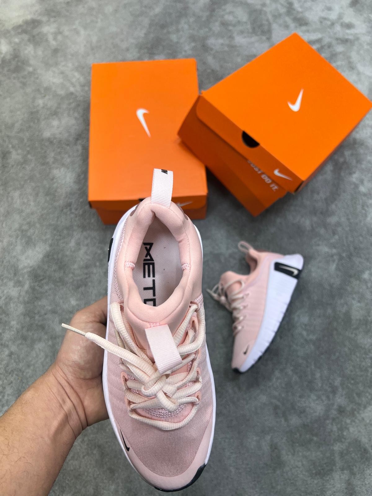 Nike Free Metcon Rosas